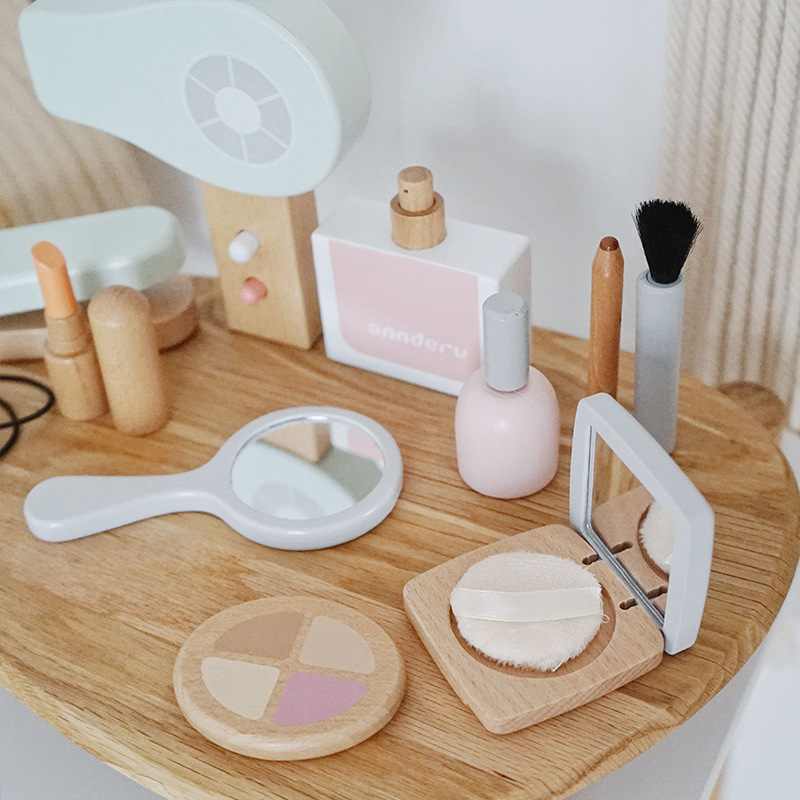 New Children Wooden Simulation – Beauty Makeup Set For Kids Bewertung und Preis